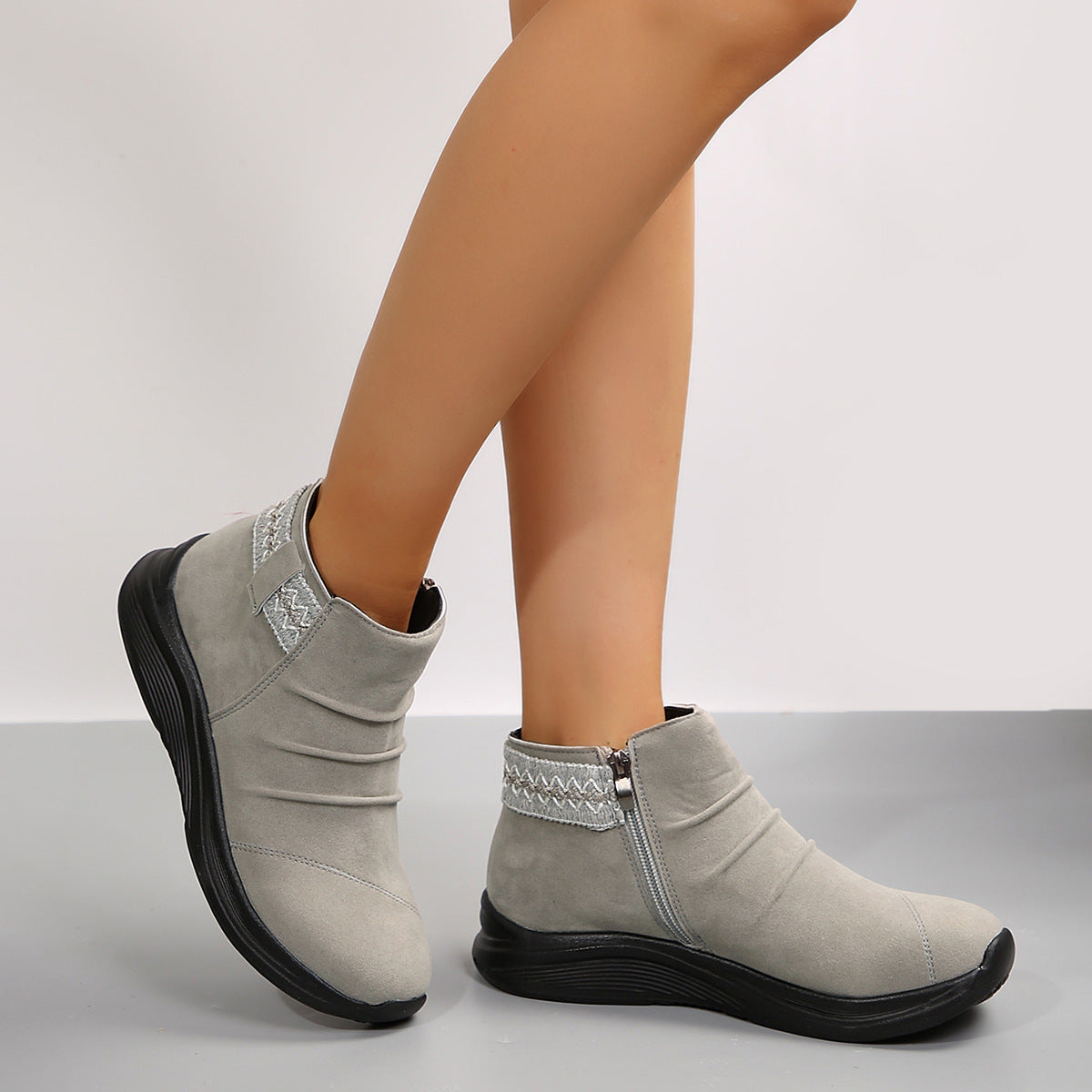 Bottes courtes plissées pour femme – Semelle épaisse, fermeture zippée latérale, bout rond en daim – Style Martin tendance et confortable - éclat féminin
