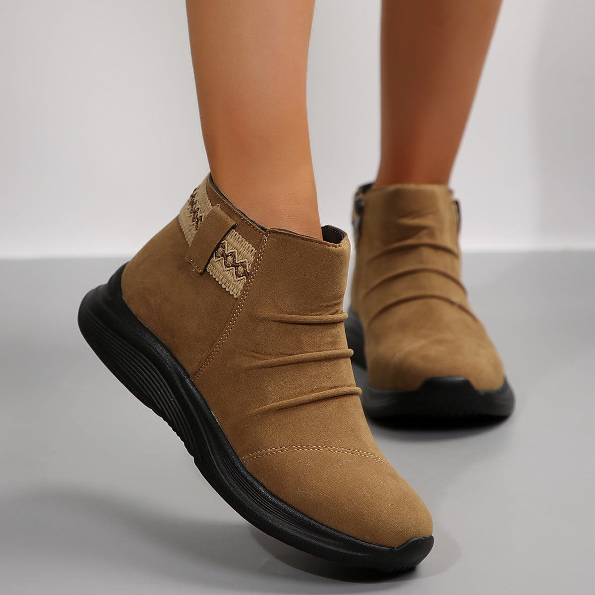 Bottes courtes plissées pour femme – Semelle épaisse, fermeture zippée latérale, bout rond en daim – Style Martin tendance et confortable - éclat féminin